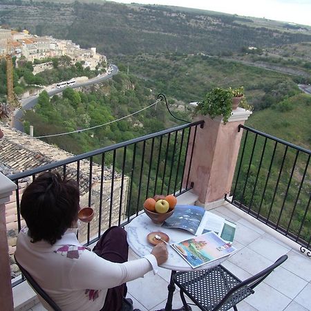 Ibla Vacanze Ragusa Szoba fotó