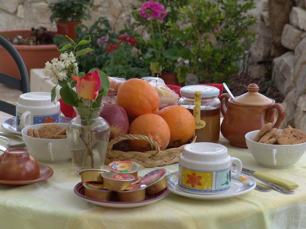 Ibla Vacanze Ragusa Szoba fotó